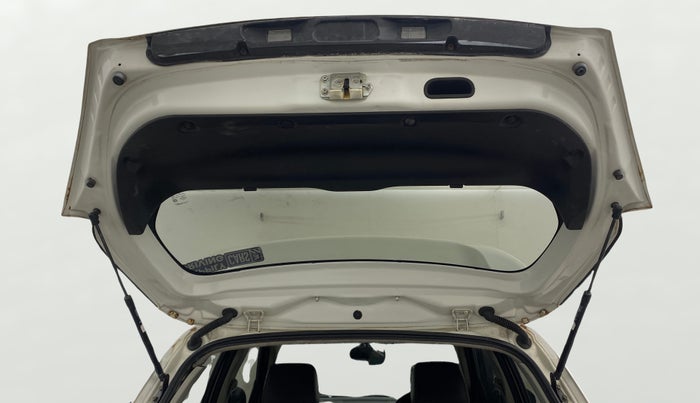 2014 Maruti Swift VXI, Petrol, Manual, 83,723 km, Boot Door Open