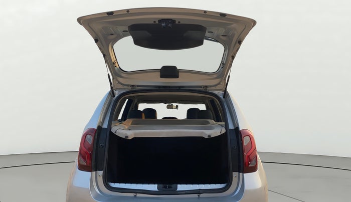 2017 Renault Duster RXS CVT, Petrol, Automatic, 55,281 km, Boot Door Open