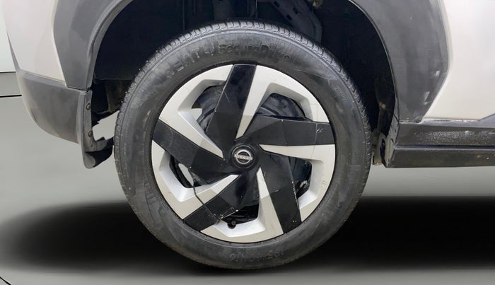 2021 Nissan MAGNITE XL, Petrol, Manual, 69,890 km, Right Rear Wheel