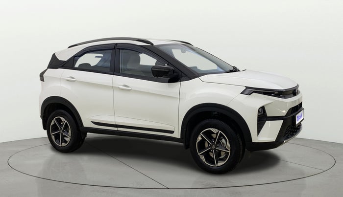 2025 Tata NEXON CREATIVE PLUS S 1.2 REVOTRON 6 AMT, Petrol, Automatic, 1,261 km, Right Front Diagonal