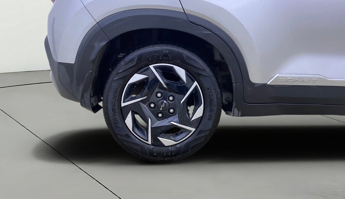 2024 KIA SONET HTK (O) 1.2 Petrol MT, Petrol, Manual, 10,669 km, Right Rear Wheel