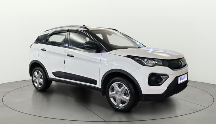 2023 Tata NEXON XMA SUNROOF PETROL, Petrol, Automatic, 33,525 km, SRP