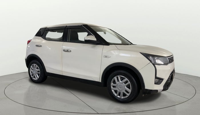 2020 Mahindra XUV300 W4 1.2 PETROL, Petrol, Manual, 76,769 km, SRP