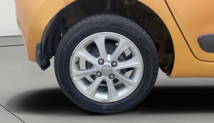 2015 Hyundai Grand i10 ASTA AT 1.2 KAPPA VTVT, Petrol, Automatic, 60,738 km, Right Rear Wheel