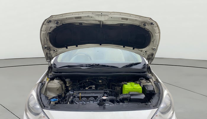 2014 Hyundai Verna FLUIDIC 1.6 VTVT EX, Petrol, Manual, 1,14,418 km, Open Bonet