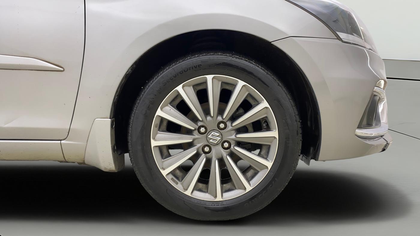2020 Maruti Ciaz ALPHA 1.5 SHVS PETROL, Petrol, Manual, 67,196 km, Right Front Wheel