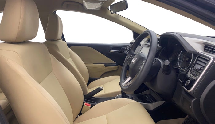 2022 Honda City 1.5L I-VTEC V MT 5TH GEN, Petrol, Manual, 19,312 km, Right Side Front Door Cabin