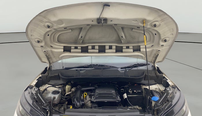 2021 Skoda KUSHAQ STYLE 1.0L TSI MT, Petrol, Manual, 57,767 km, Open Bonet