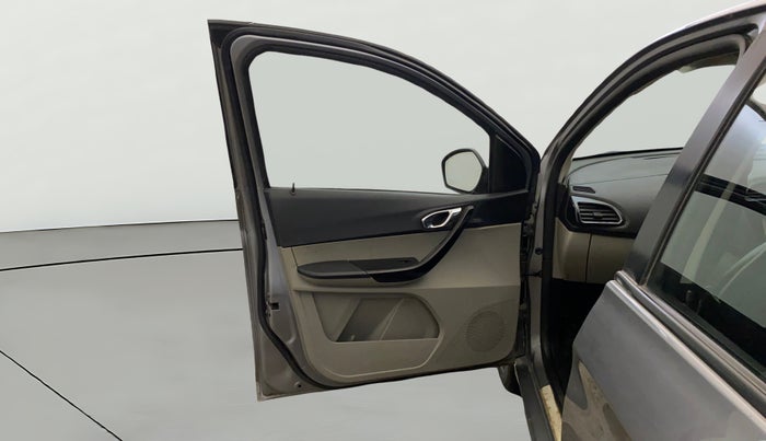 2019 Tata Tiago XZA PLUS PETROL, CNG, Automatic, 37,176 km, LHS Front Door