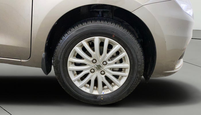 2024 Maruti Dzire ZXI, Petrol, Manual, 12,581 km, Right Front Wheel