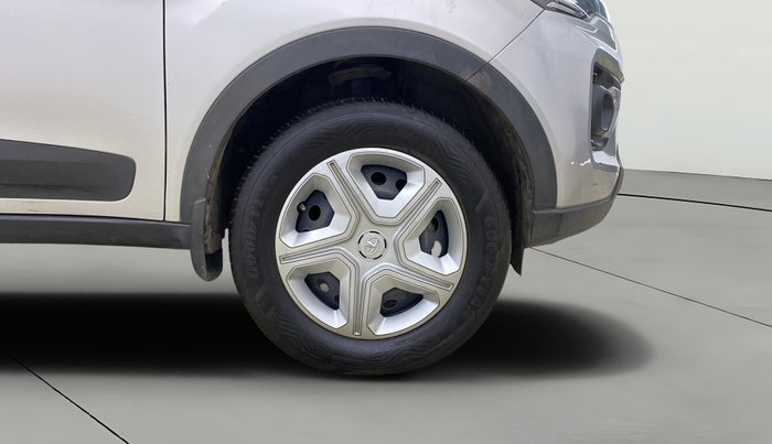 2021 Tata NEXON XMA PETROL, Petrol, Automatic, 30,714 km, Right Front Wheel