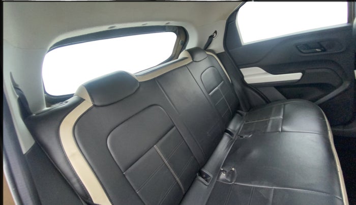 2022 Tata PUNCH ACCOMPLISHED AMT, Petrol, Automatic, 68,141 km, Right Side Rear Door Cabin