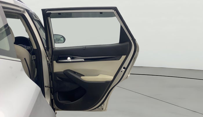 2022 KIA SELTOS HTX PETROL 1.5, Petrol, Manual, 26,183 km, RHS Rear Door