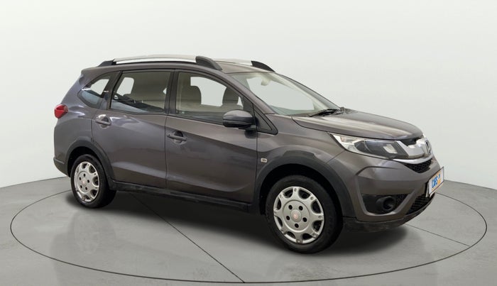 2017 Honda BR-V 1.5L I-VTEC S, Petrol, Manual, 97,371 km, Right Front Diagonal
