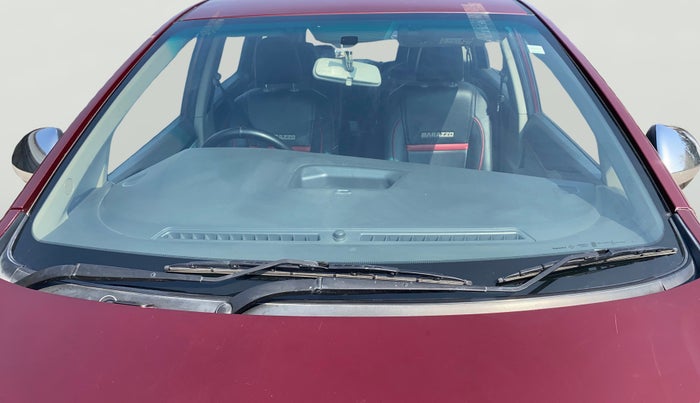 2019 Mahindra MARAZZO M2 7STR, Diesel, Manual, 69,853 km, Front Windshield