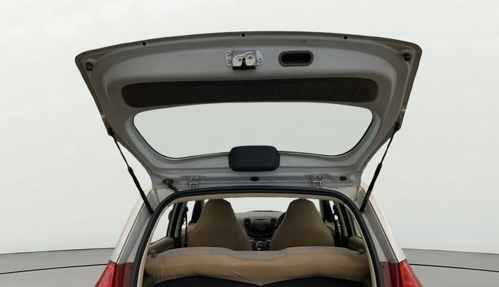 2014 Hyundai i10 MAGNA 1.1, CNG, Manual, 66,610 km, Boot Door Open