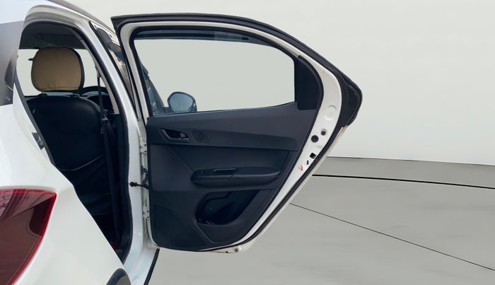 2021 Tata TIAGO NRG XZ MT, Petrol, Manual, 19,242 km, RHS Rear Door