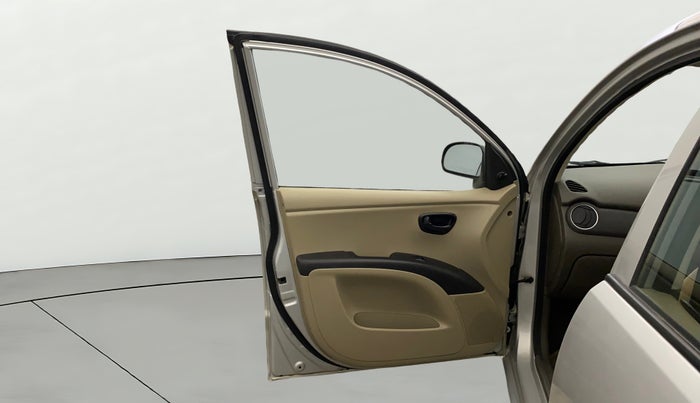 2014 Hyundai i10 MAGNA 1.1, CNG, Manual, 66,610 km, LHS Front Door