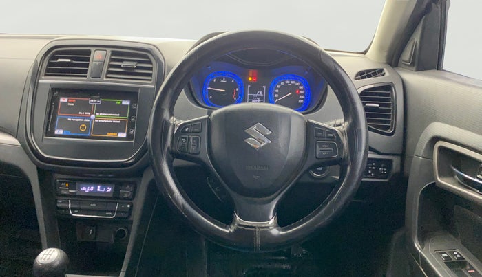2016 Maruti Vitara Brezza ZDI PLUS DUAL TONE, Diesel, Manual, 85,011 km, Steering Wheel Close Up