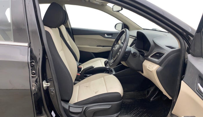 2019 Hyundai Verna 1.6 VTVT SX, Petrol, Manual, 1,27,690 km, Right Side Front Door Cabin