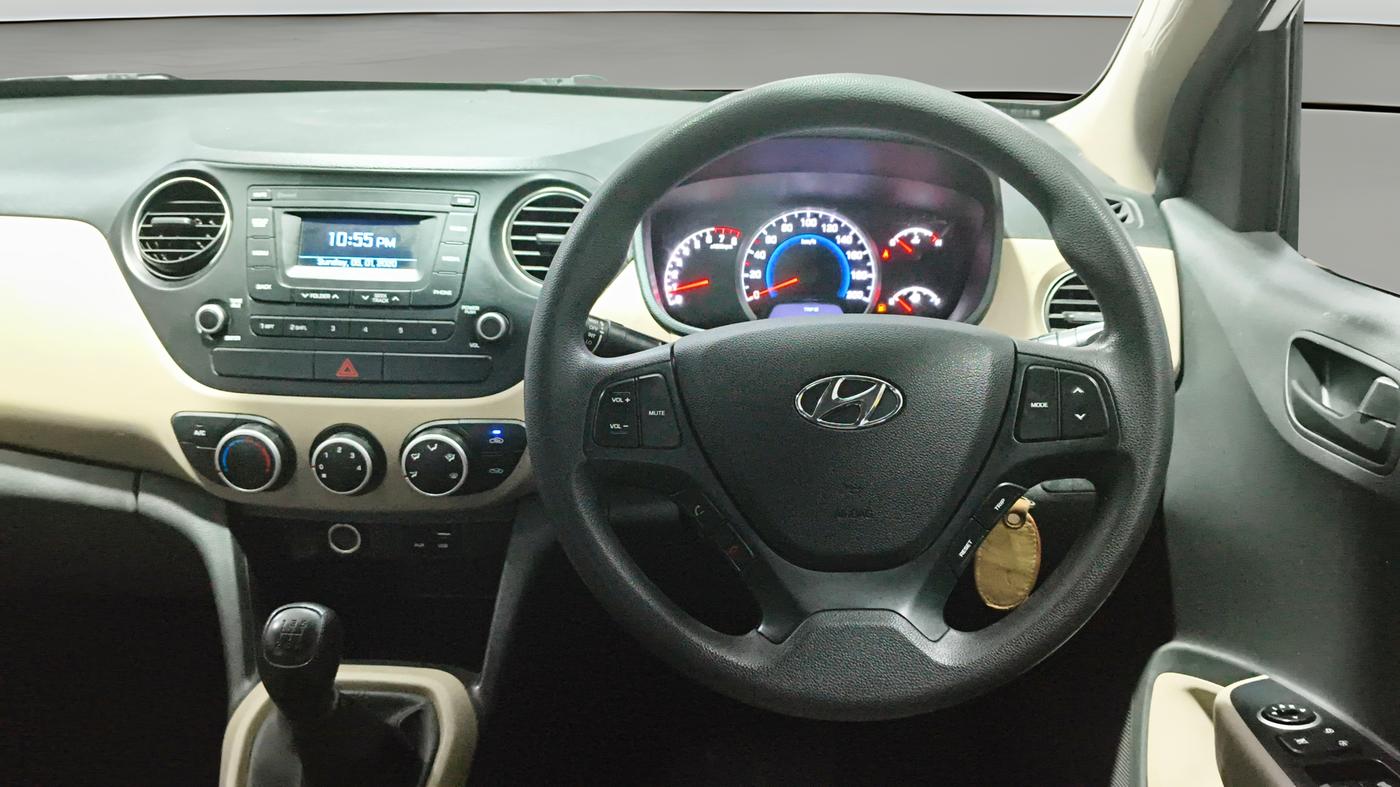 2019 Hyundai Grand i10 MAGNA 1.2 KAPPA VTVT, Petrol, Manual, 74,831 km, Steering Wheel Close Up
