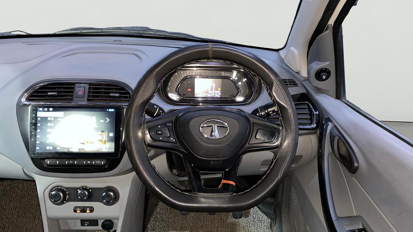2022 Tata TIGOR XZ PETROL, CNG, Manual, 45,689 km, Steering Wheel Close Up