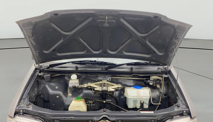 2017 Maruti Eeco 7 STR, Petrol, Manual, 13,946 km, Open Bonet