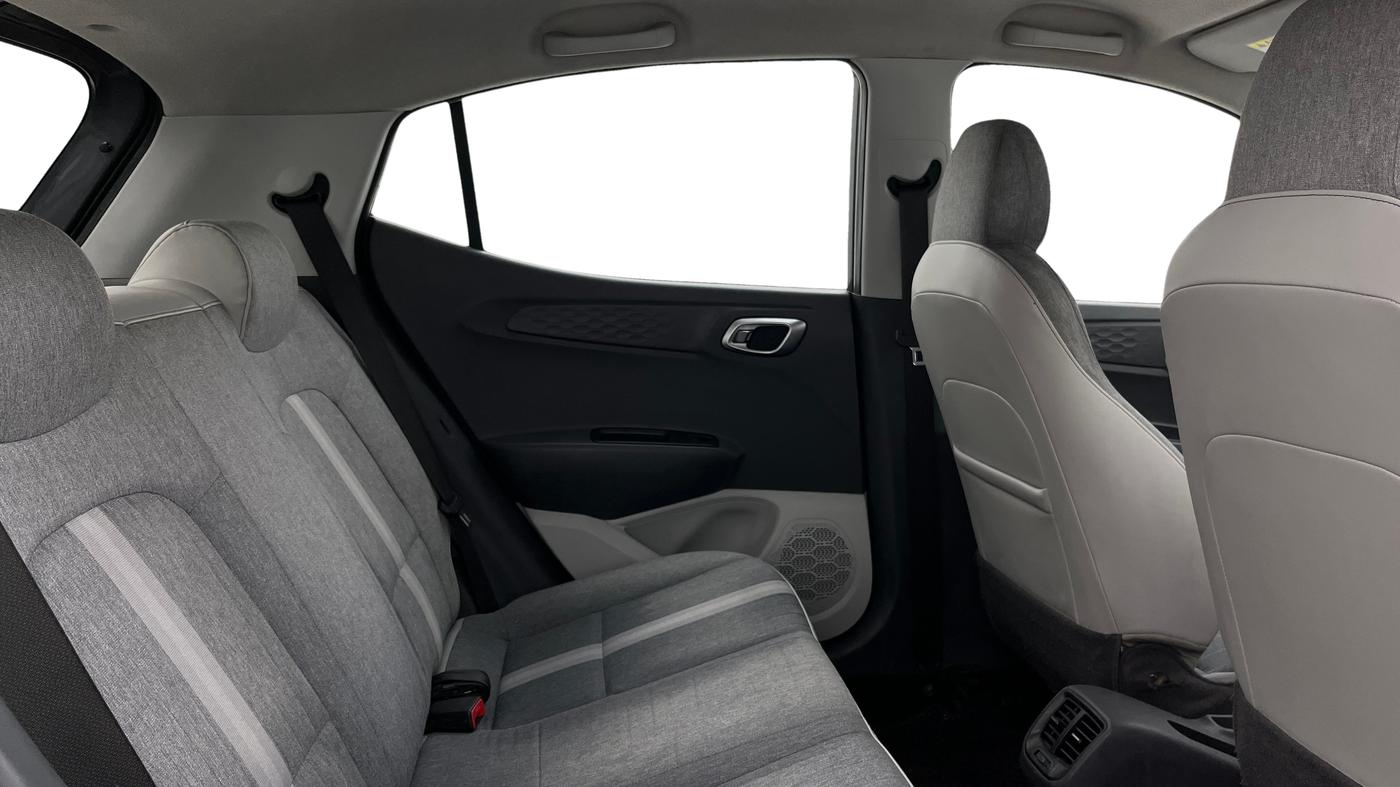 2019 Hyundai GRAND I10 NIOS SPORTZ U2 AMT 1.2 CRDI, Diesel, Automatic, 1,10,258 km, Right Side Rear Door Cabin