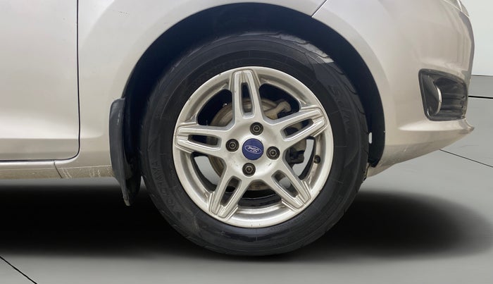 2015 Ford Fiesta TITANIUM DIESEL, Diesel, Manual, 1,35,590 km, Right Front Wheel