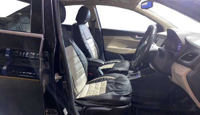 2019 Hyundai Verna 1.6 VTVT SX + AT, Petrol, Automatic, 77,010 km, Right Side Front Door Cabin