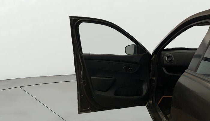 2018 Renault Kwid RXL, Petrol, Manual, 72,311 km, LHS Front Door