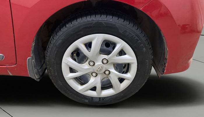 2017 Hyundai Grand i10 SPORTZ (O) 1.2 KAPPA VTVT, Petrol, Manual, 48,293 km, Right Front Wheel