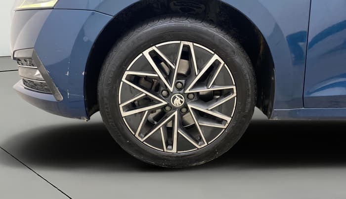 2021 Skoda Octavia L&K 2.0 AT, Petrol, Automatic, 85,139 km, Left Front Wheel