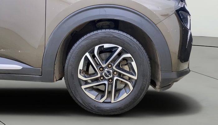 2022 KIA CARENS LUXURY PLUS 1.5 DIESEL 7 STR, Diesel, Manual, 70,208 km, Right Front Wheel