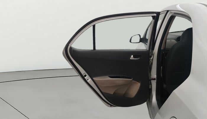 2014 Hyundai Xcent S (O) 1.2, Petrol, Manual, 1,03,307 km, LHS Rear Door