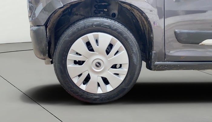 2021 Maruti S PRESSO VXI+, Petrol, Manual, 64,045 km, Left Front Wheel