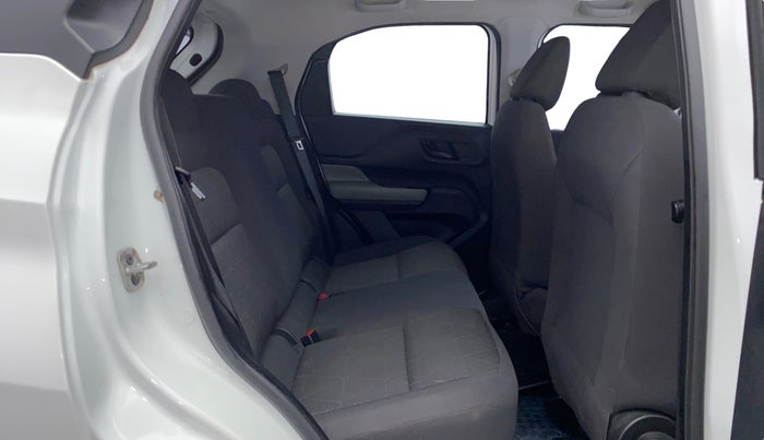 2022 Tata PUNCH ADVENTURE MT, Petrol, Manual, 31,956 km, Right Side Rear Door Cabin