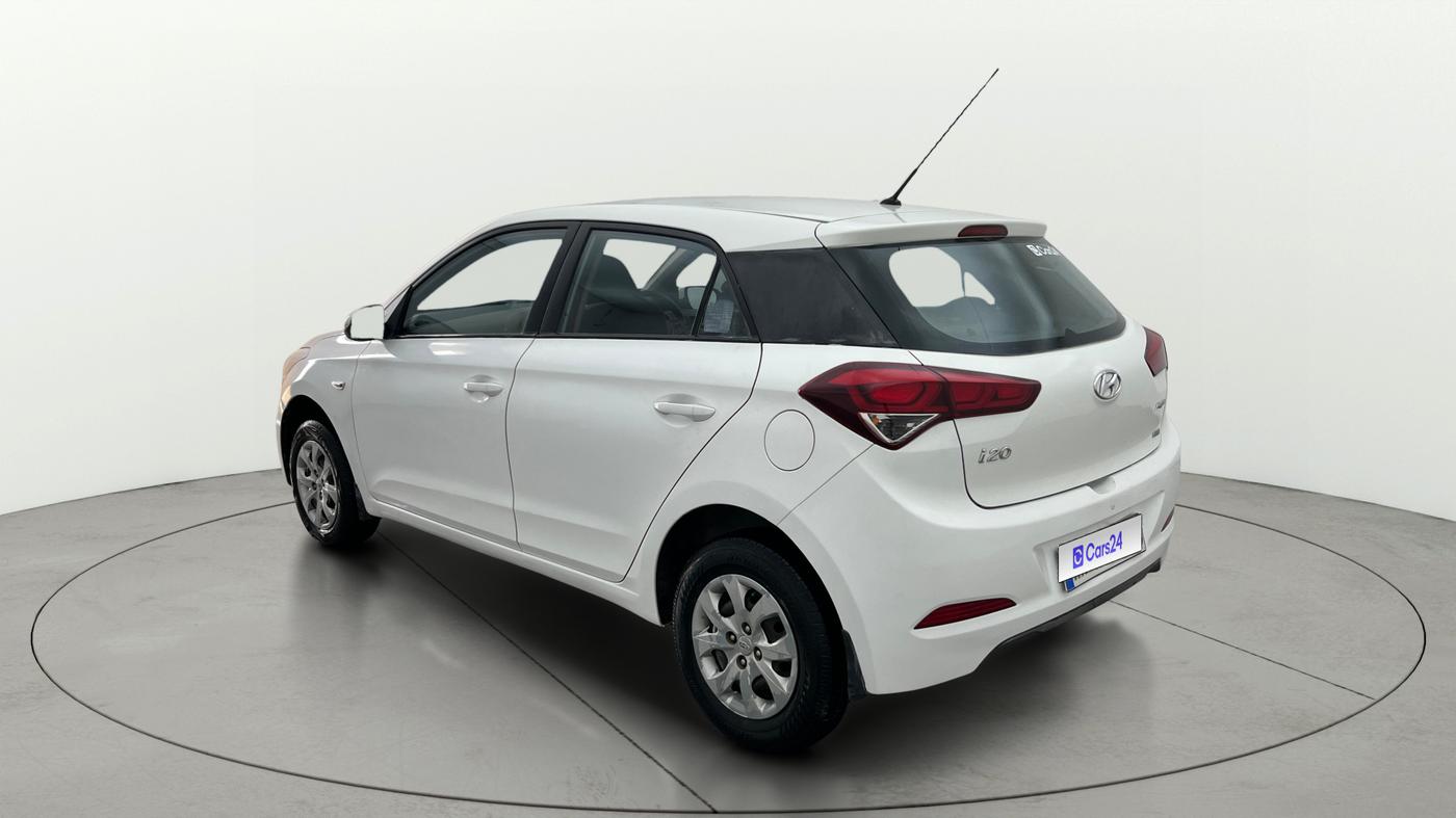 2015 Hyundai Elite i20 MAGNA 1.2, Petrol, Manual, 1,26,438 km, Left Back Diagonal