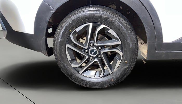 2022 KIA CARENS LUXURY 1.5 DIESEL 7 STR, Diesel, Manual, 59,624 km, Right Rear Wheel