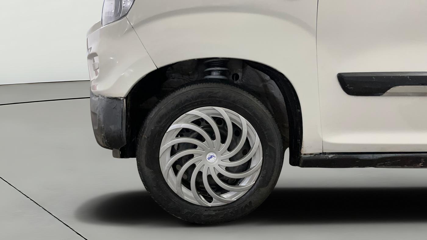2022 Maruti S PRESSO VXI (O), Petrol, Manual, 89,894 km, Left Front Wheel