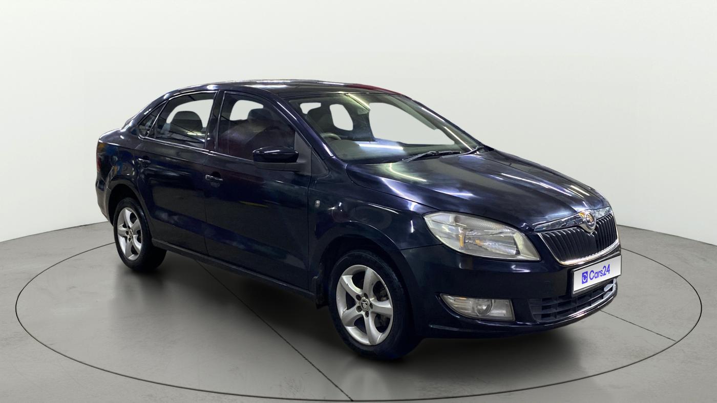 2015 Skoda Rapid 1.5 TDI CR AMBITION PLUS, Diesel, Manual, 1,06,343 km, SRP