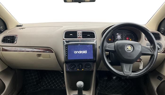 2015 Skoda Rapid 1.6 MPI ACTIVE, Petrol, Manual, 94,515 km, Dashboard