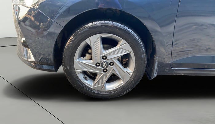 2020 Hyundai Verna SX 1.5 VTVT, Petrol, Manual, 1,02,910 km, Left Front Wheel