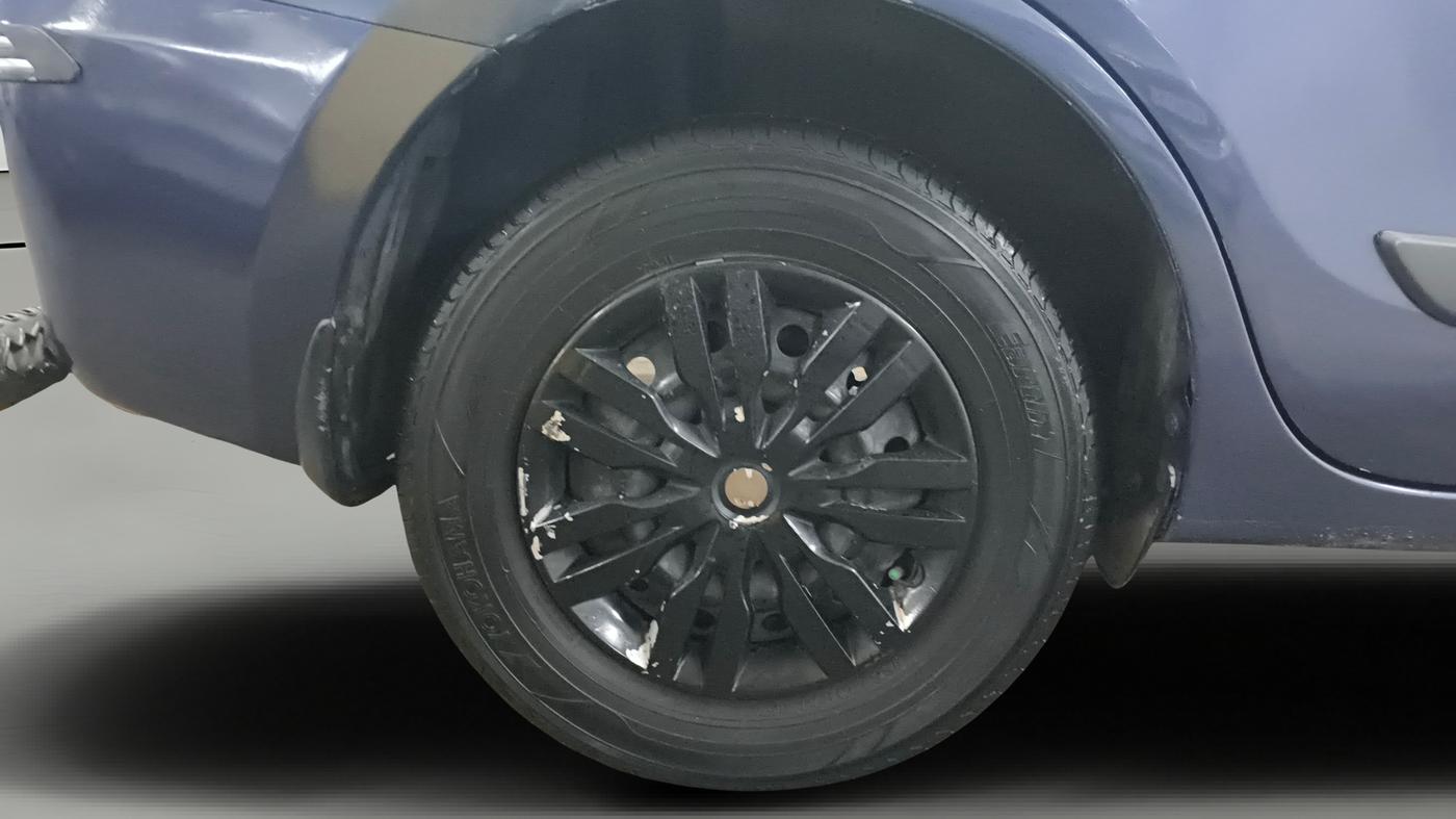 2020 Maruti Dzire VXI, Petrol, Manual, 88,649 km, Right Rear Wheel
