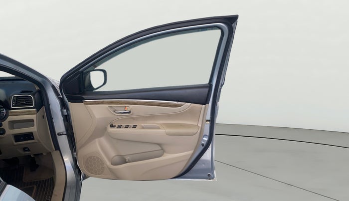 2022 Maruti Ciaz ZETA 1.5 SHVS MT PETROL, Petrol, Manual, 24,037 km, RHS Front Door