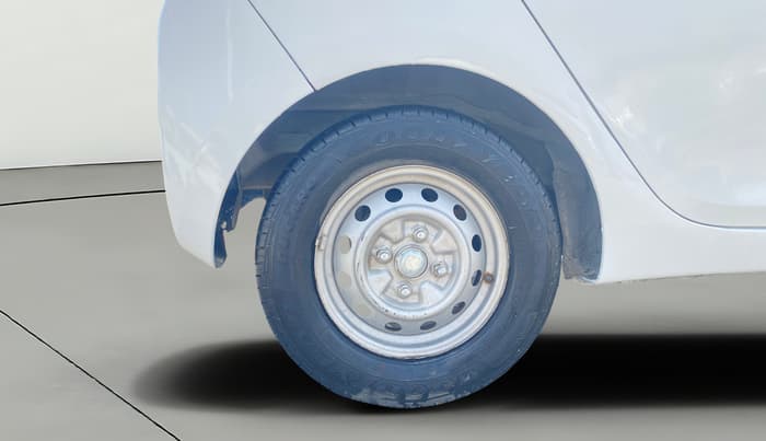 2014 Hyundai Eon ERA +, Petrol, Manual, 45,074 km, Right Rear Wheel