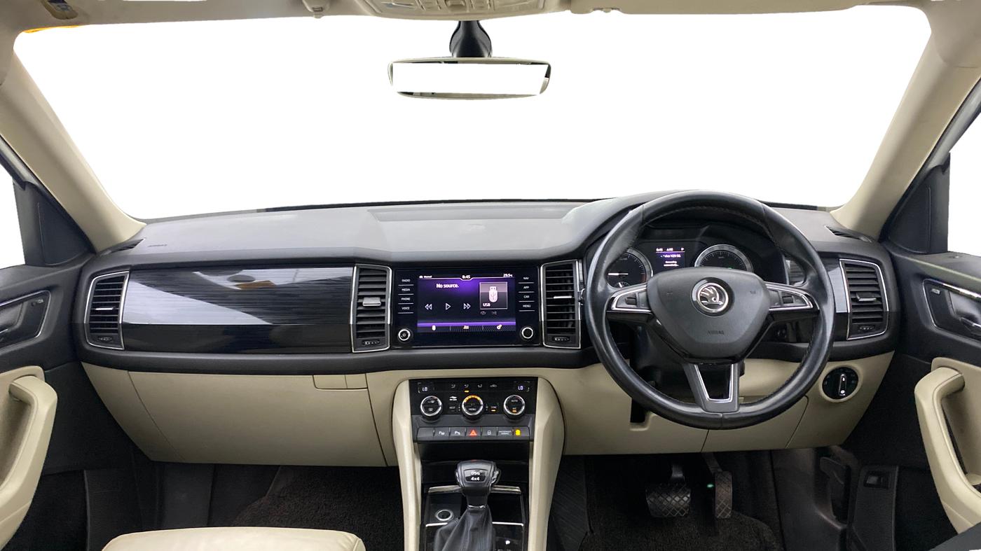 2018 Skoda Kodiaq STYLE 2.0 TDI 4X4 AT, Diesel, Automatic, 1,00,413 km, Dashboard