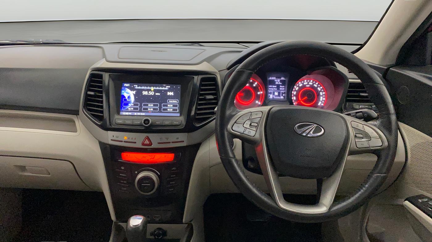 2020 Mahindra XUV300 W8 1.5 DIESEL AMT, Diesel, Automatic, 91,617 km, Steering Wheel Close Up