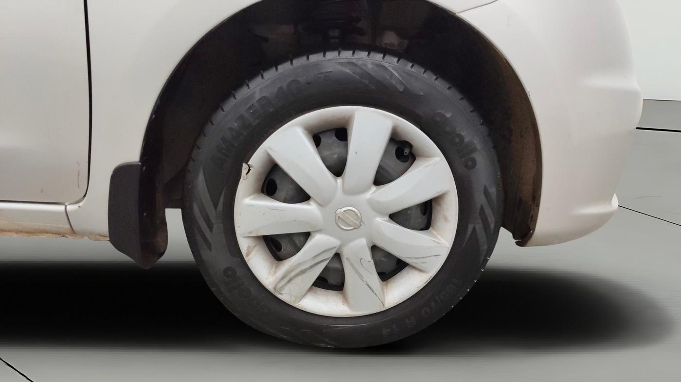 2014 Nissan Micra Active XV, Petrol, Manual, 47,870 km, Right Front Wheel