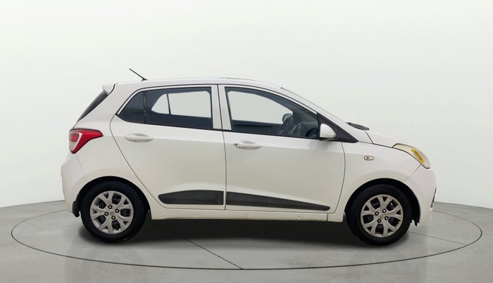 2016 Hyundai Grand i10 MAGNA AT 1.2 KAPPA VTVT, CNG, Automatic, 88,567 km, Right Side View
